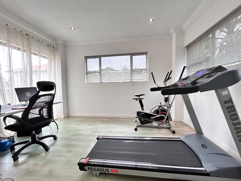 4 Bedroom Property for Sale in Ifafi North West